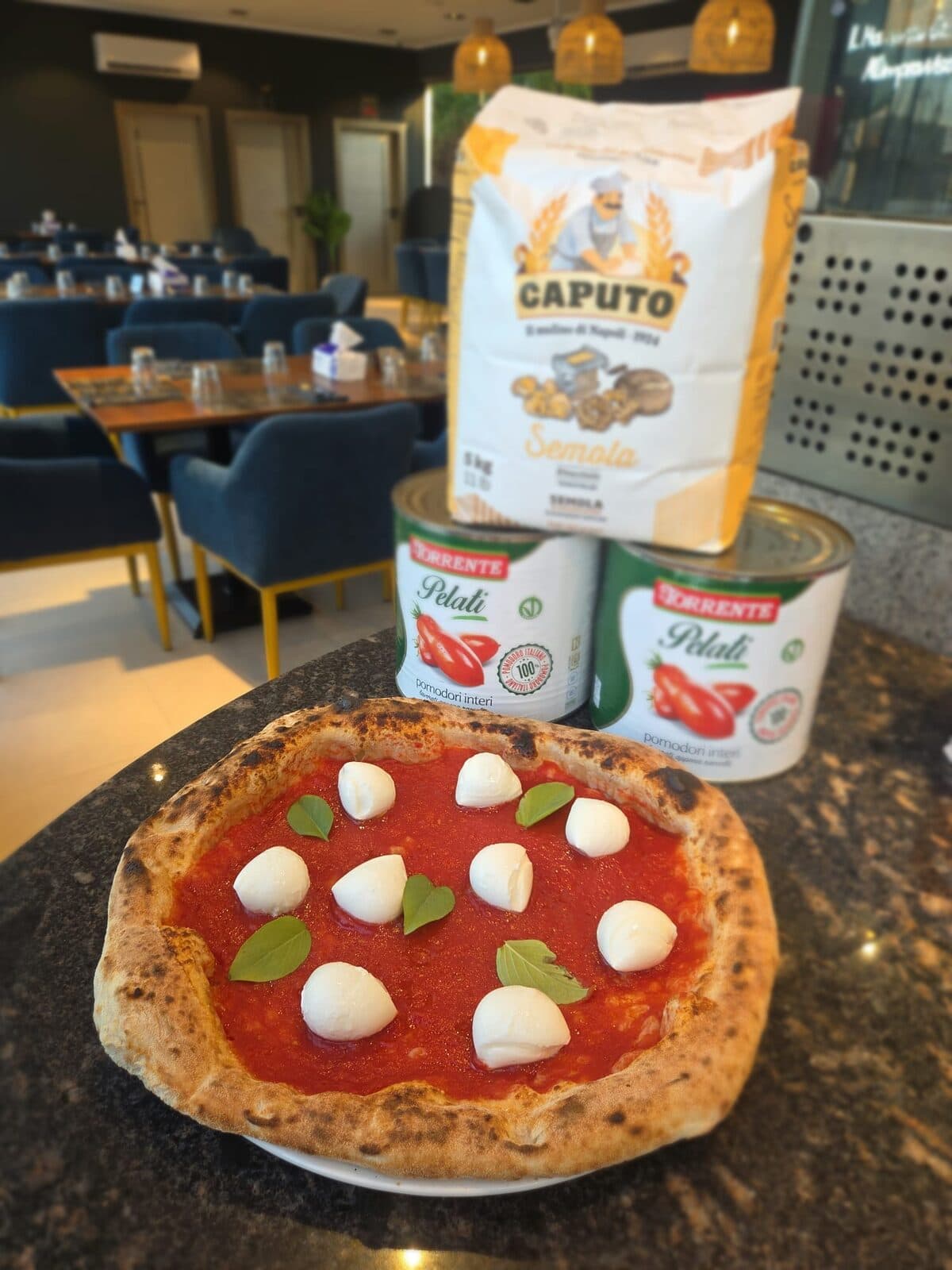 Pizza artigianale Na Pizza con farina Caputo e pomodoro San Marzano